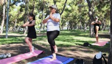 Vertigo hastalığını yoga yaparak dengeledi