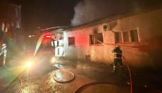 Yangında ev kullanılamaz hale geldi