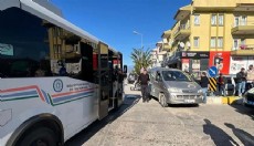 Yolcu midibüsü ile minibüs çarpıştı: 13 yaralı