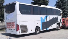 Yolcu otobüsü kamyonete arkadan çarptı: 1 ölü, 15 yaralı
