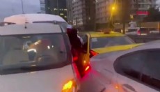 Zincirleme kaza: 6 araç birbirine girdi