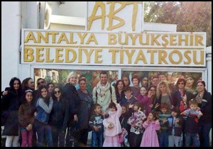 Çocuklara 'küçük kara balık' hediyesi