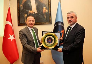 AÜ'de sınai mülkiyet toplantısı