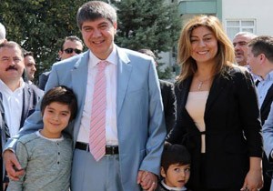 Menderes Türel görevi devraldı