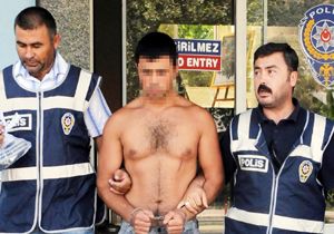 Tosta fazla kaşar koyuyorsun diyen patronu bıçakladı