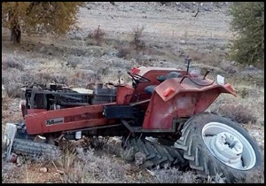 Traktör şarampole yuvarlandı: 1 ölü