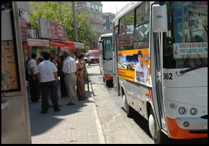 Türel ile hocanın afiş kavgası