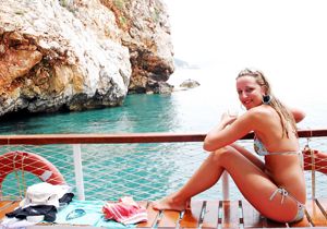 Turistlerin tekne keyfi