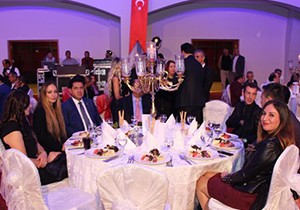Turizmciler sezonu Yüksel'le kapattı