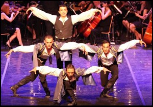'Türküyem' Manavgat'ta sahnelendi
