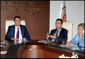 Valilikte tütün ve uyuşturucu konuşuldu