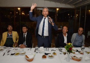 Adaylar acente temsilcileriyle buluştu