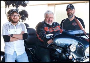 Uğur Yücel, Harley Davidson'la deneme sürüşü yaptı