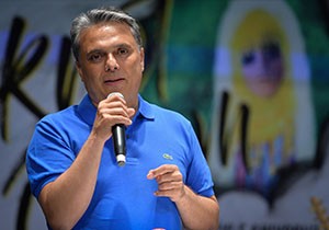 Fikret Otyam'ı türkülerle şiirlerle andık