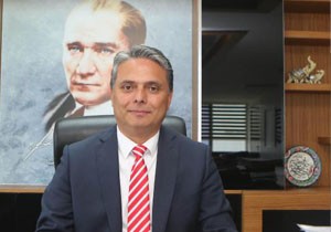 Başkan Uysal, kitap tanıtımını erteledi