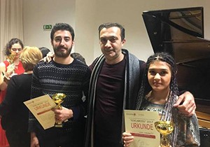 Viyana'dan ödüllerle döndüler