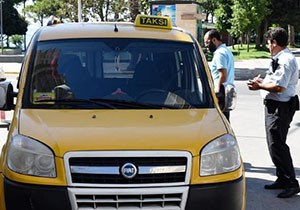 Vali'nin koruması hırsızı yakalattı
