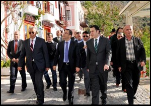 Vali türker'den kaş'a ziyaret