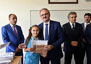 Validen öğrencilere 'denize girin, sokakta oynayın' tavsiyesi