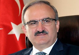'Ya bu vali başımıza turizmci kesildi'