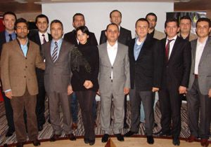 Semih Beken YÖRSİAD'da güven tazeledi