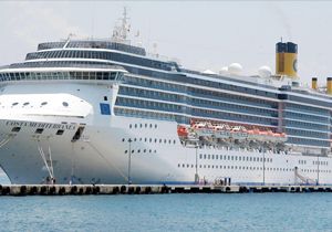 'Yüzen şehir' 2 bin turist getirdi