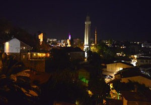 Yılbaşına doğru Antalya yine karanlık