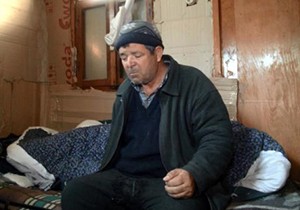 Karton ve naylon barakada yaşam mücadelesi