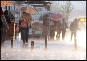 Meteoroloji den 2 il için  çok kuvvetli yağış  uyarısı
