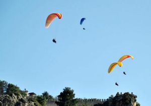 Alanya’da gökyüzü renklendi