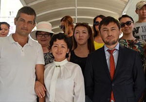 Kırgız kızını döven sanığın yargılanmasına devam edildi