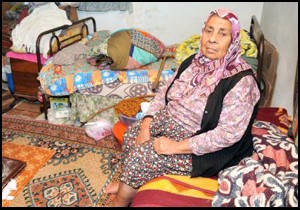 Evini müteahhide vermeyince çocukları terk etti