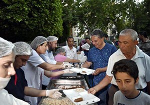 Muratpaşa'dan 5 bin kişilik iftar