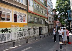 'Burada içki içmeyin' baskını: 7 yaralı