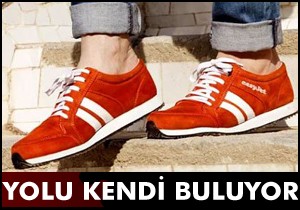 Yolu kendi bulan ayakkabı