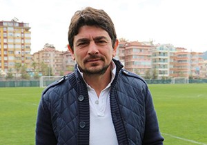 Aytemiz Alanyaspor'da sportif direktörle yollar ayrıldı