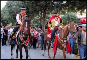 Elmalı da Yörük Göçü canlandırıldı