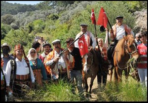 Antik su yolunda Yörük göçünü canlandırdılar