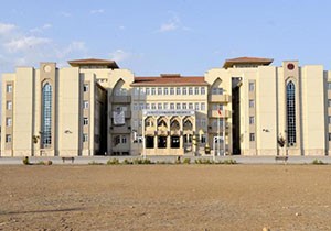 Müdür yardımcısı, öğrencileri yuhalattı iddiası