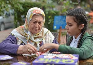 Yaşlı Evinde zeka oyunları