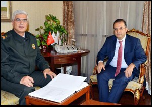 Tuğgeneral Timurcan Ermiş Vali Türker'i Ziyaret Etti