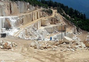 Öldürülen Büyüknohutçu çiftinin mücadele ettiği mermer ocağı kapatıldı