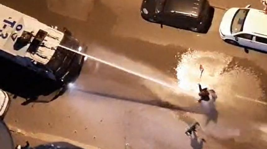 Antalya'da karıştı... Polisten öğrenci ve vatandaşlara biber gazı ve TOMA'lı müdahale geldi...