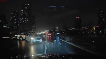 Makas atan sürücünün neden olduğu kaza kamerada
