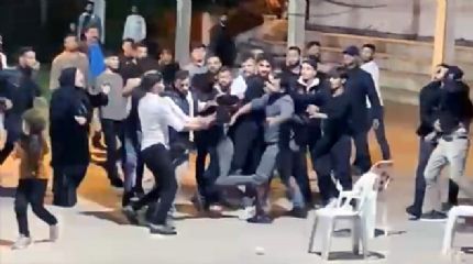 Serik'teki düğünde kavga; sandalyeler havada uçuştu