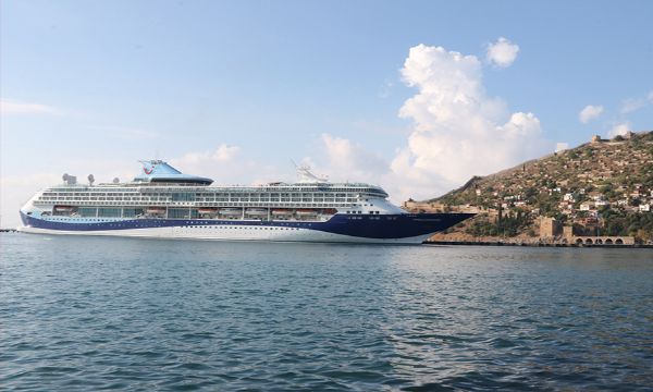  İngiliz 1765 turisti Alanya'ya getirdi. 